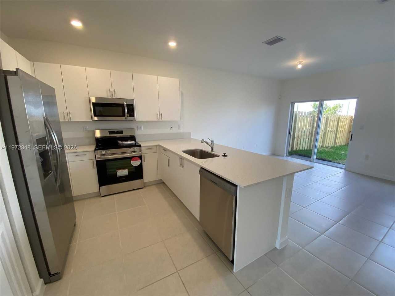 16227 Sw 292nd St - Photo 5 of 18