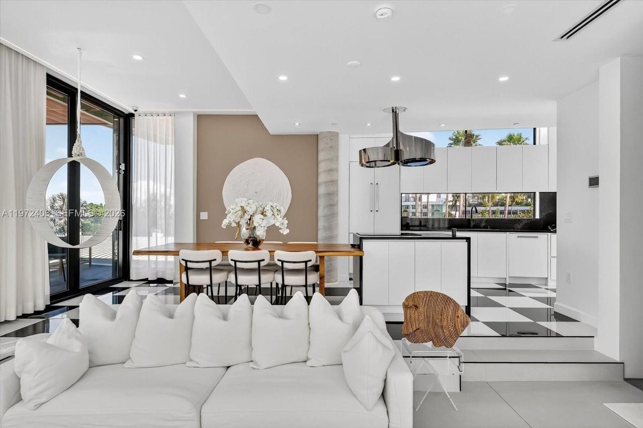 11 Century Ln - Photo 4 of 39