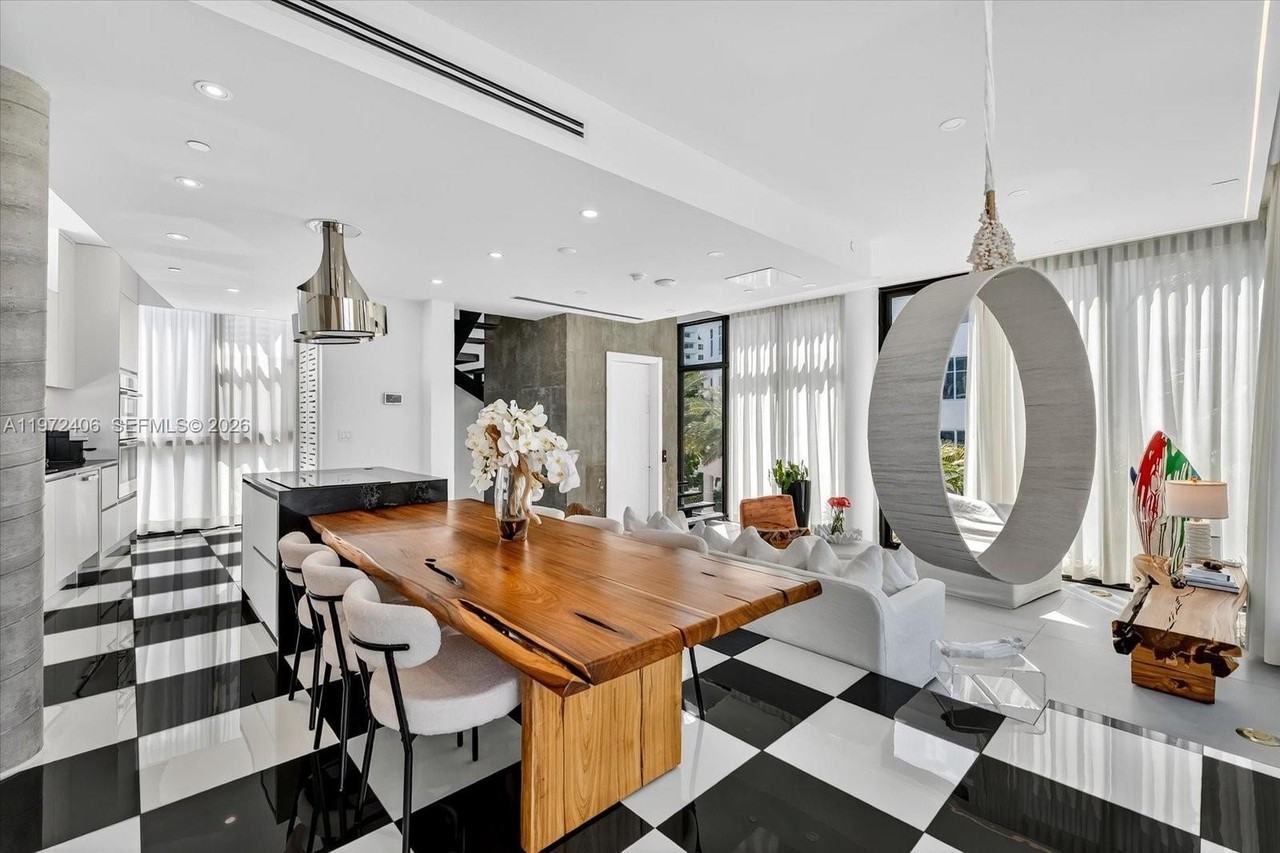 11 Century Ln - Photo 5 of 39