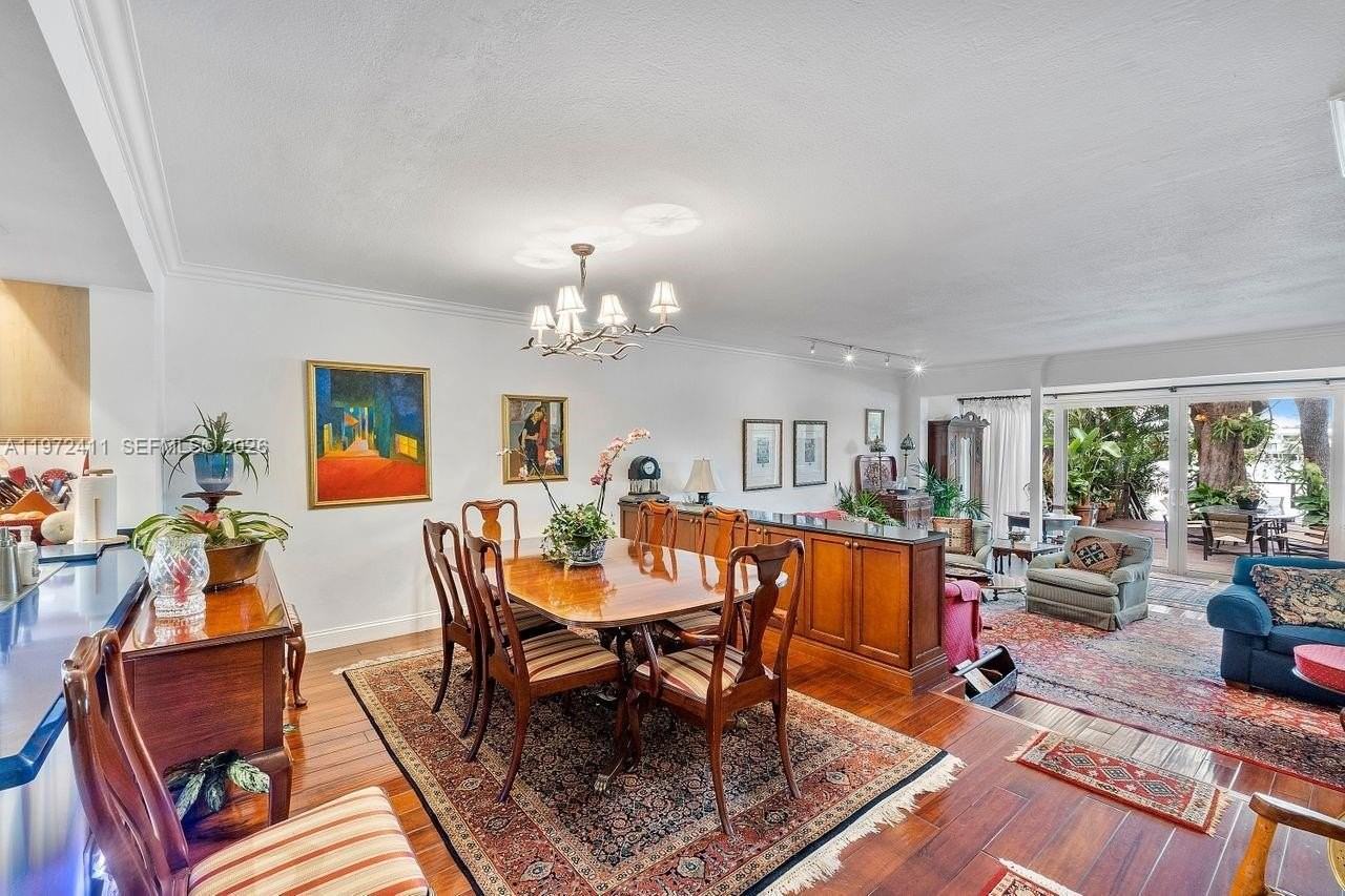 4905 Sw 71st Pl - Photo 5 of 37