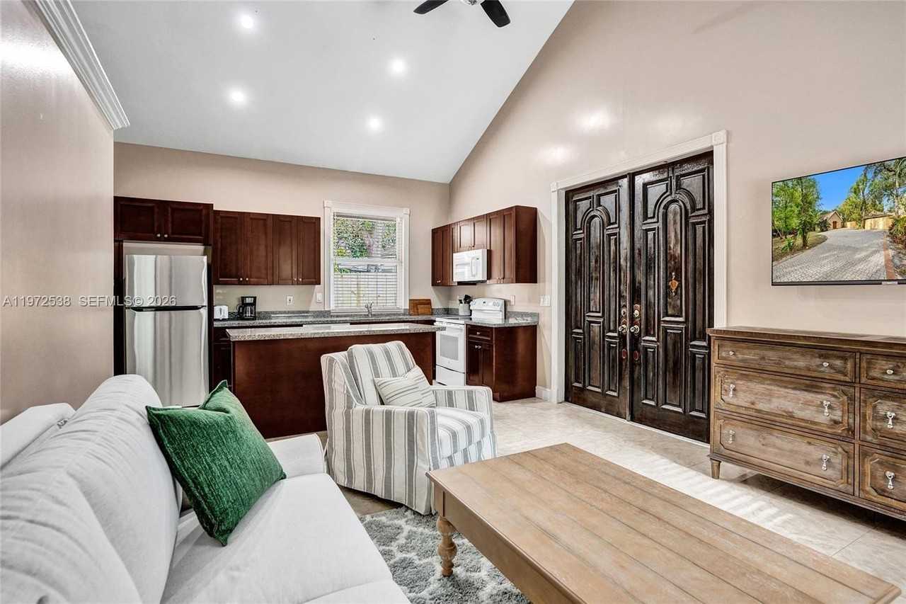 13161 179th Ct N - Photo 6 of 23