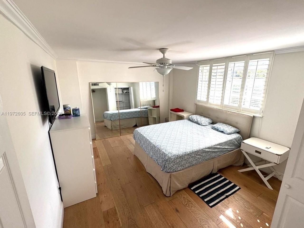 910 Michigan Ave #501 - Photo 5 of 12