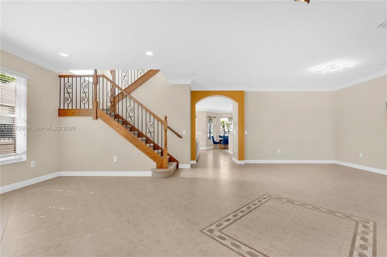 4546 Sw 179th Way #NA - Photo 4 of 35