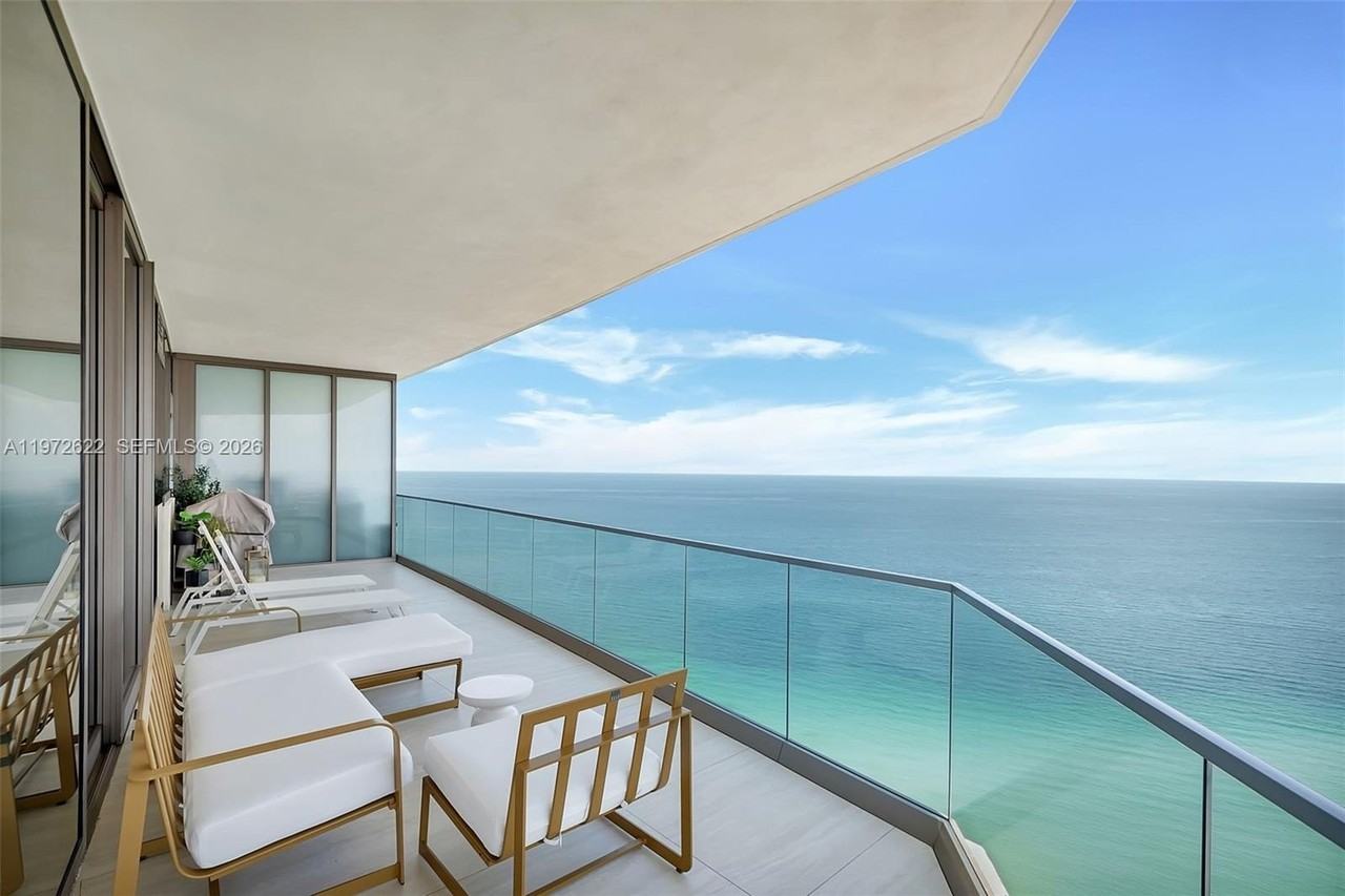 18975 Collins Ave #3304 - Photo 4 of 22