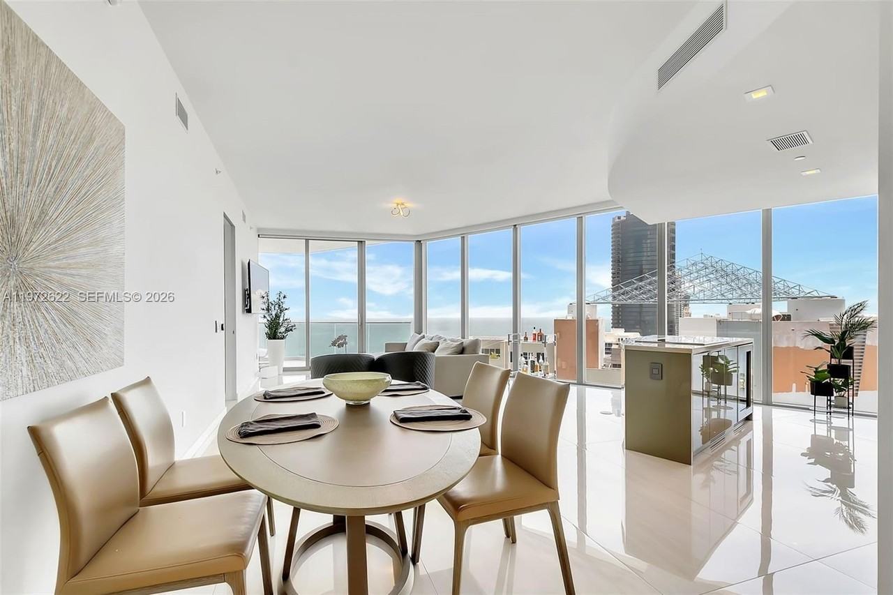 18975 Collins Ave #3304 - Photo 6 of 22