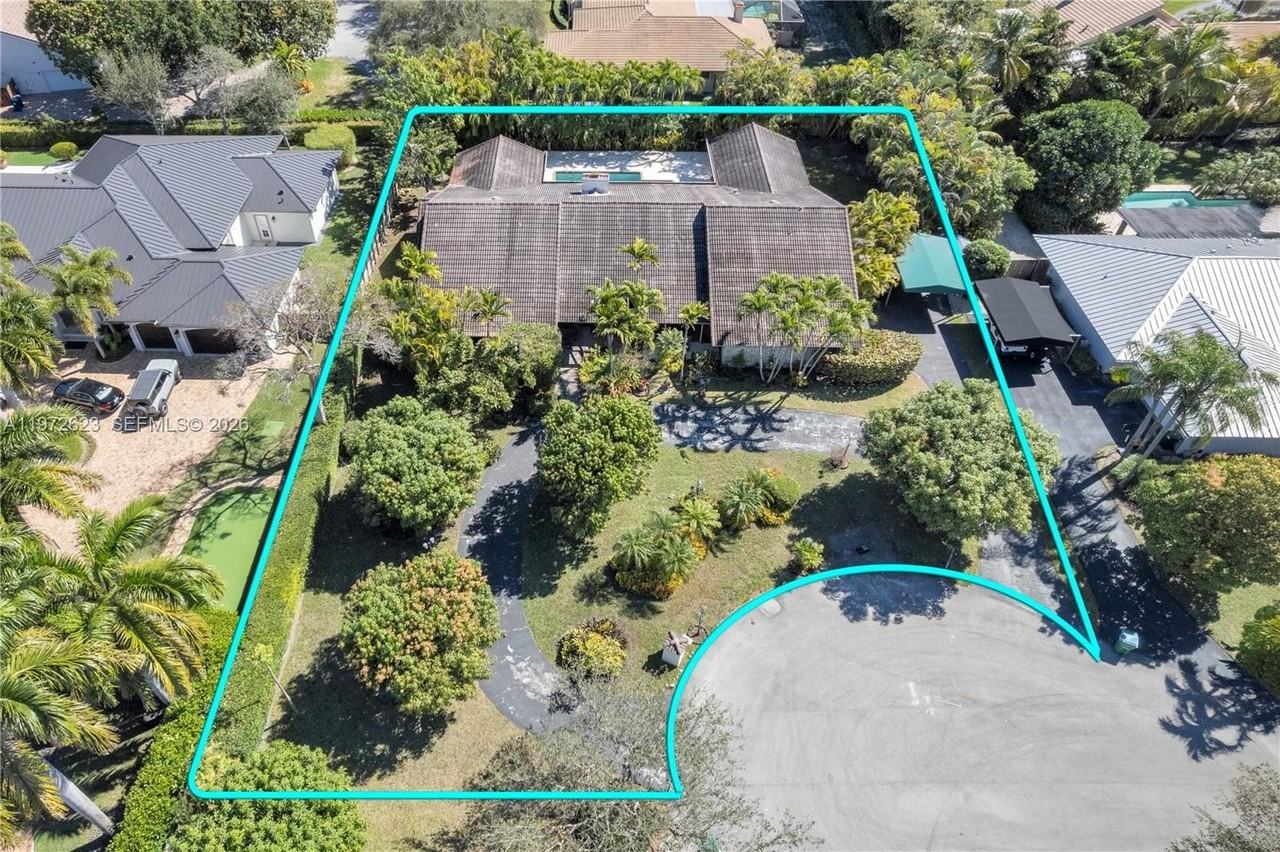 15305 Sw 74th Ct - Photo 3 of 50