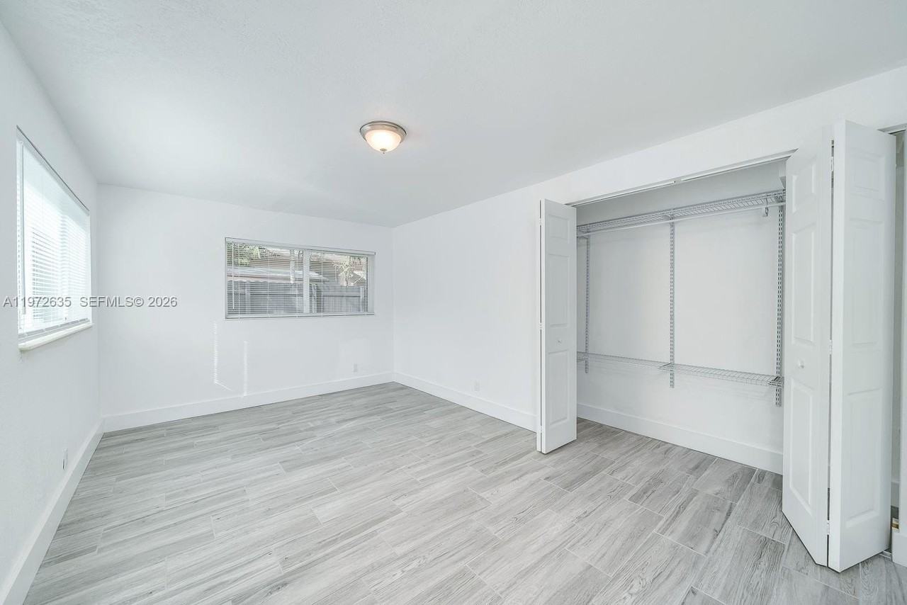 1907 Mckinley St #2 - Photo 4 of 11