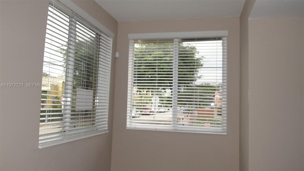 1469 Sw 5th St #8 - Photo 7 of 13