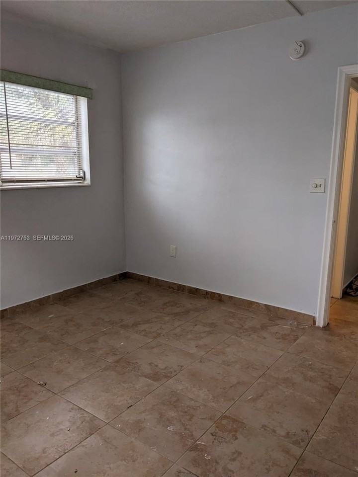 300 Ne 191st St #211 - Photo 6 of 6