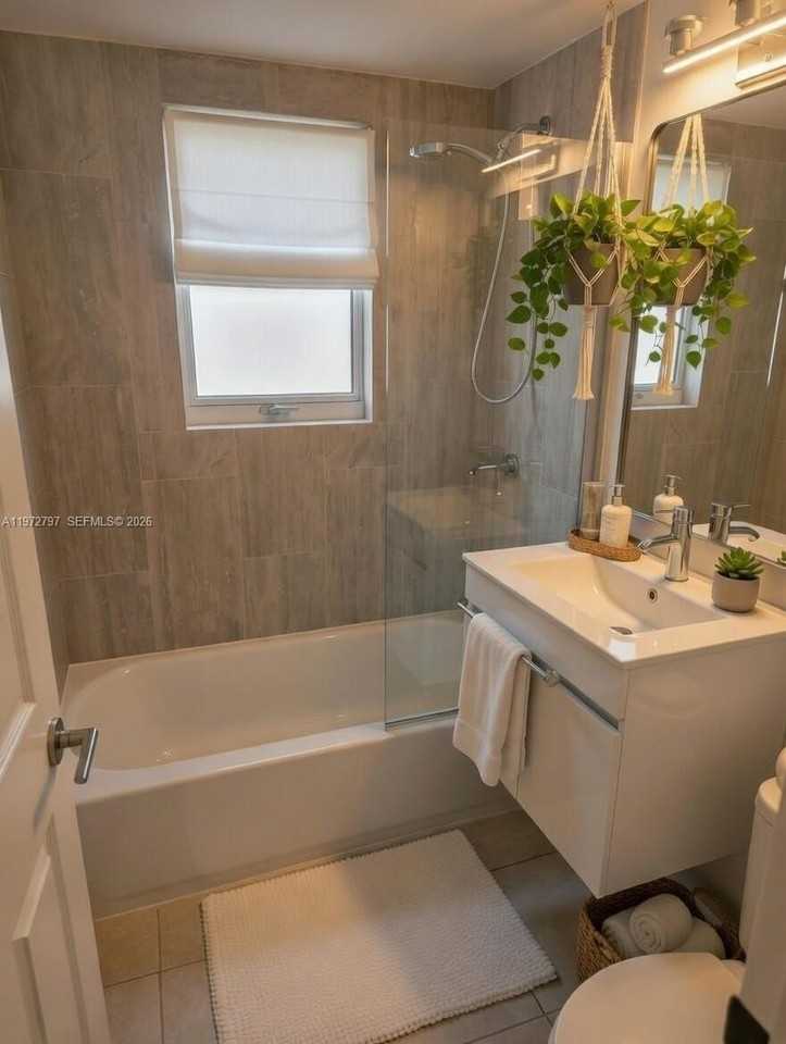 632 Nw 14th Ter #1 - Photo 4 of 9