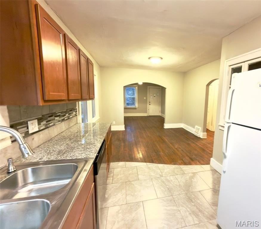 719 Tiffin Ave - Photo 6 of 22