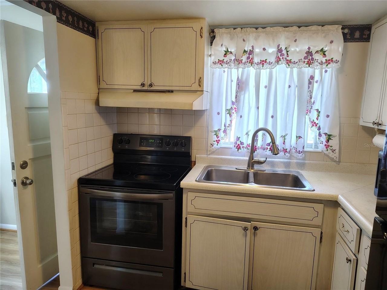 1818 Restful Dr #M23 - Photo 6 of 13