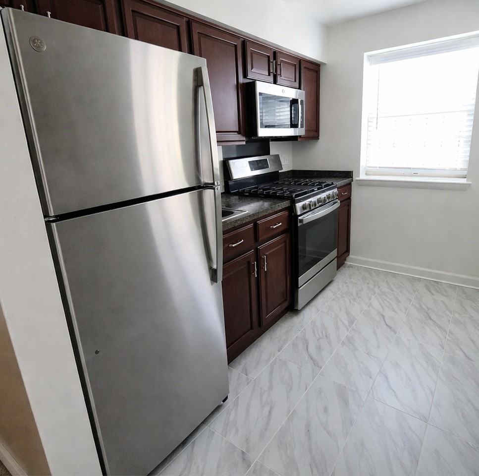 Martin Luther King Jr Ave Se - Photo 2 of 4