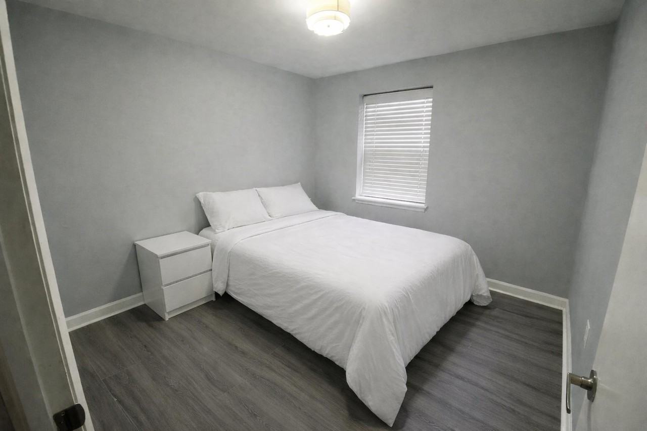 Martin Luther King Jr Ave Se - Photo 3 of 4