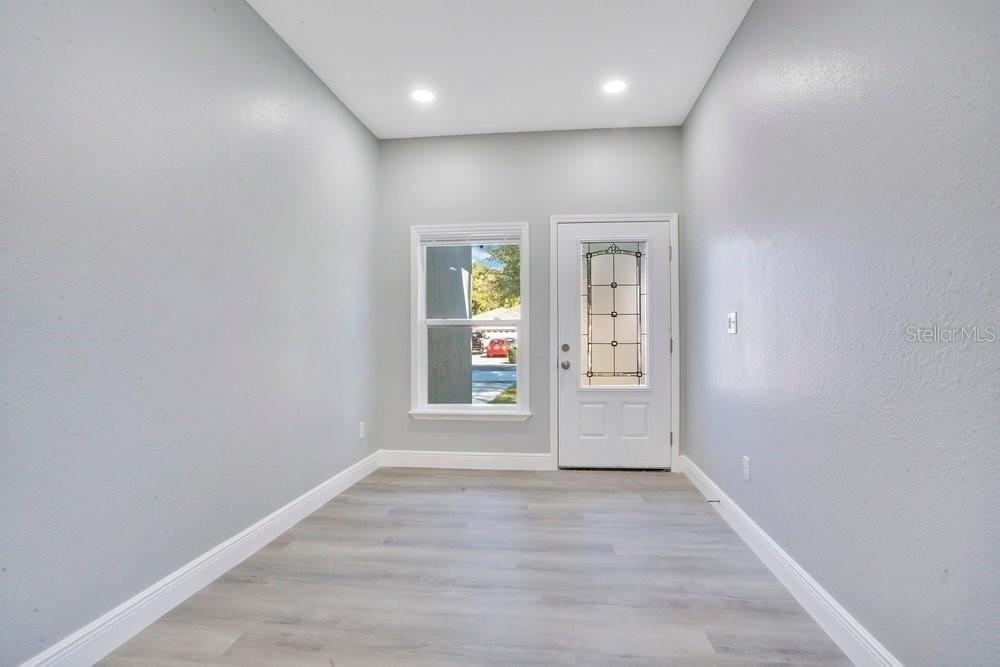 910 Willie Mays Pkwy - Photo 3 of 42