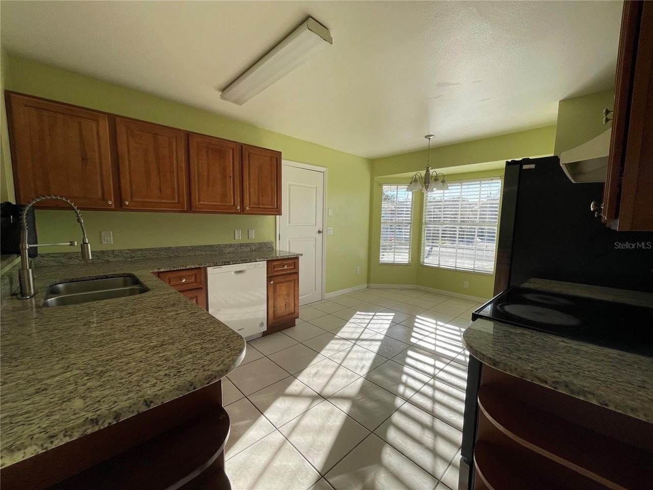 2229 Bridgewood Trl - Photo 7 of 21