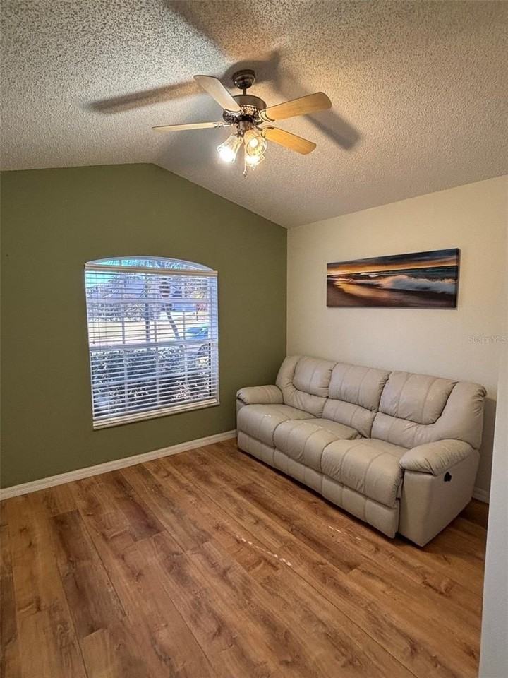 2835 Crane Trace Cir - Photo 4 of 31