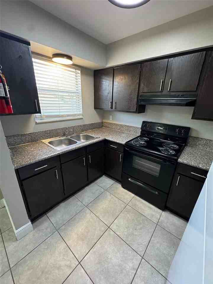 1191 Bentley Rd #3 - Photo 6 of 17