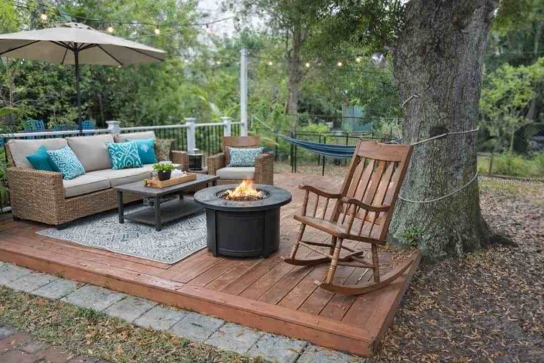 1761 Sw Monterrey Ln - Photo 4 of 17