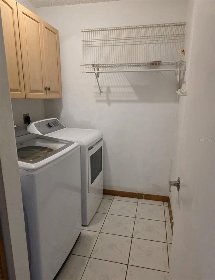 1761 Sw Monterrey Ln - Photo 5 of 17