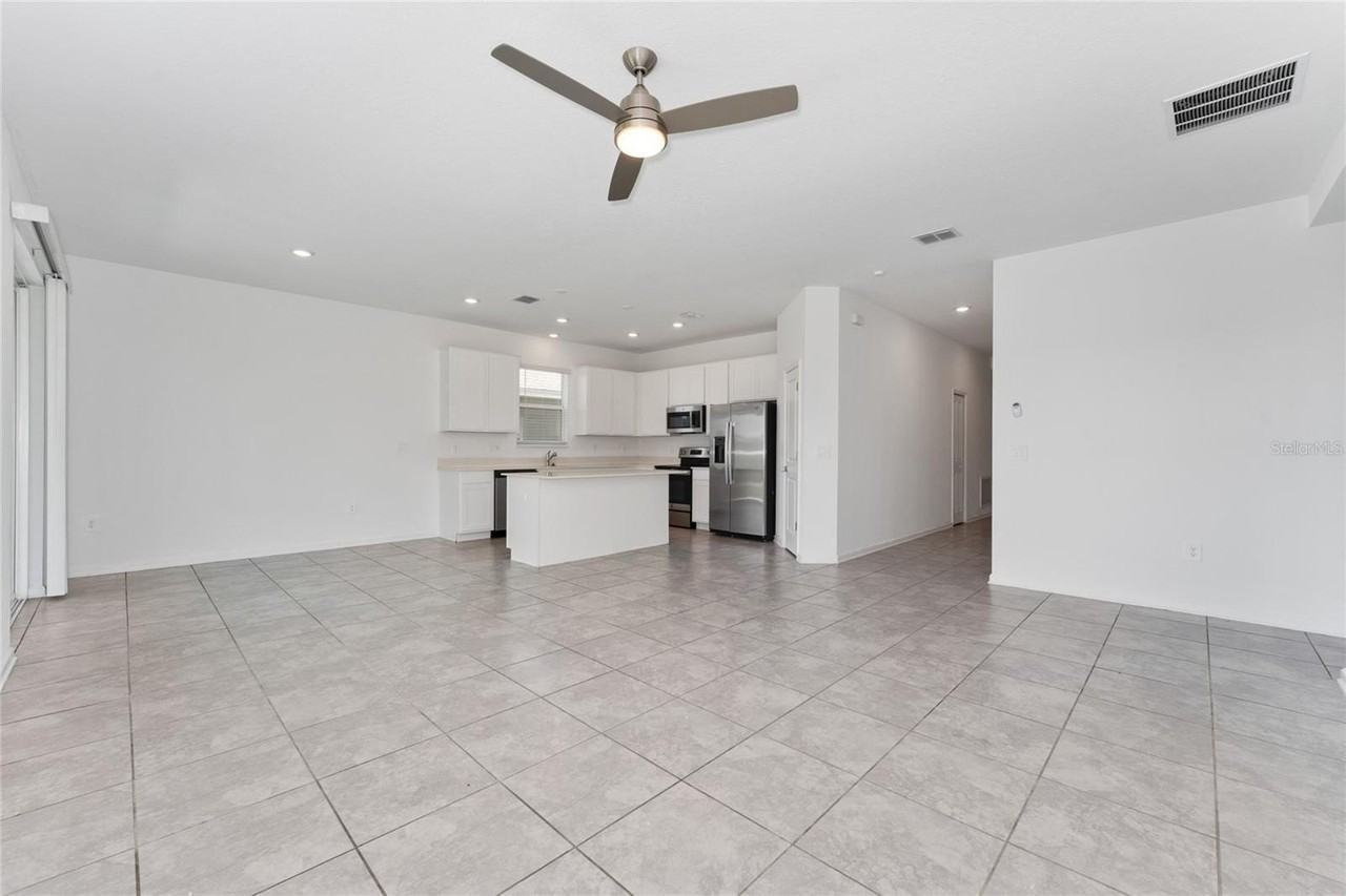 566 Hatteras Rd - Photo 5 of 28