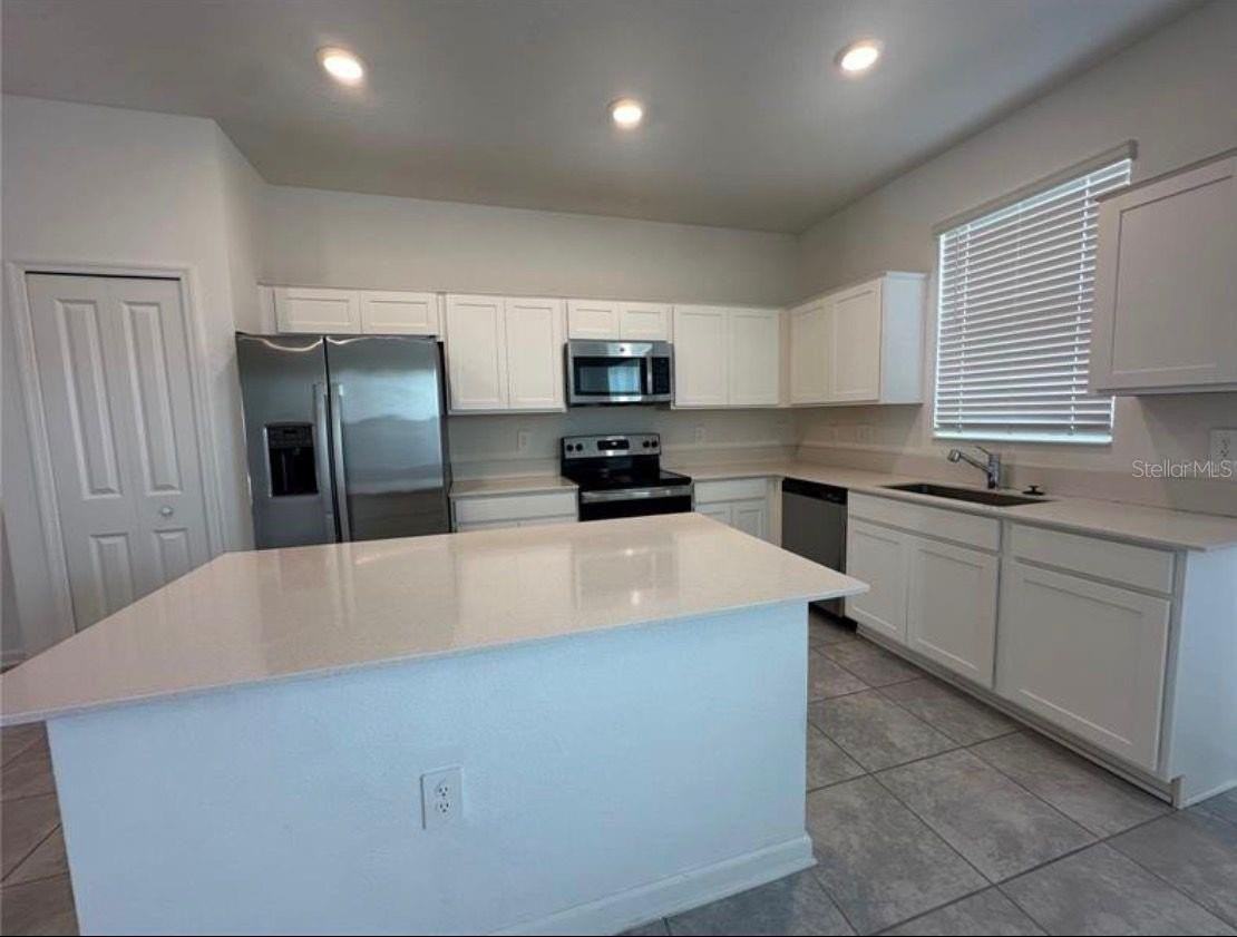 283 Nine Iron Dr - Photo 3 of 14