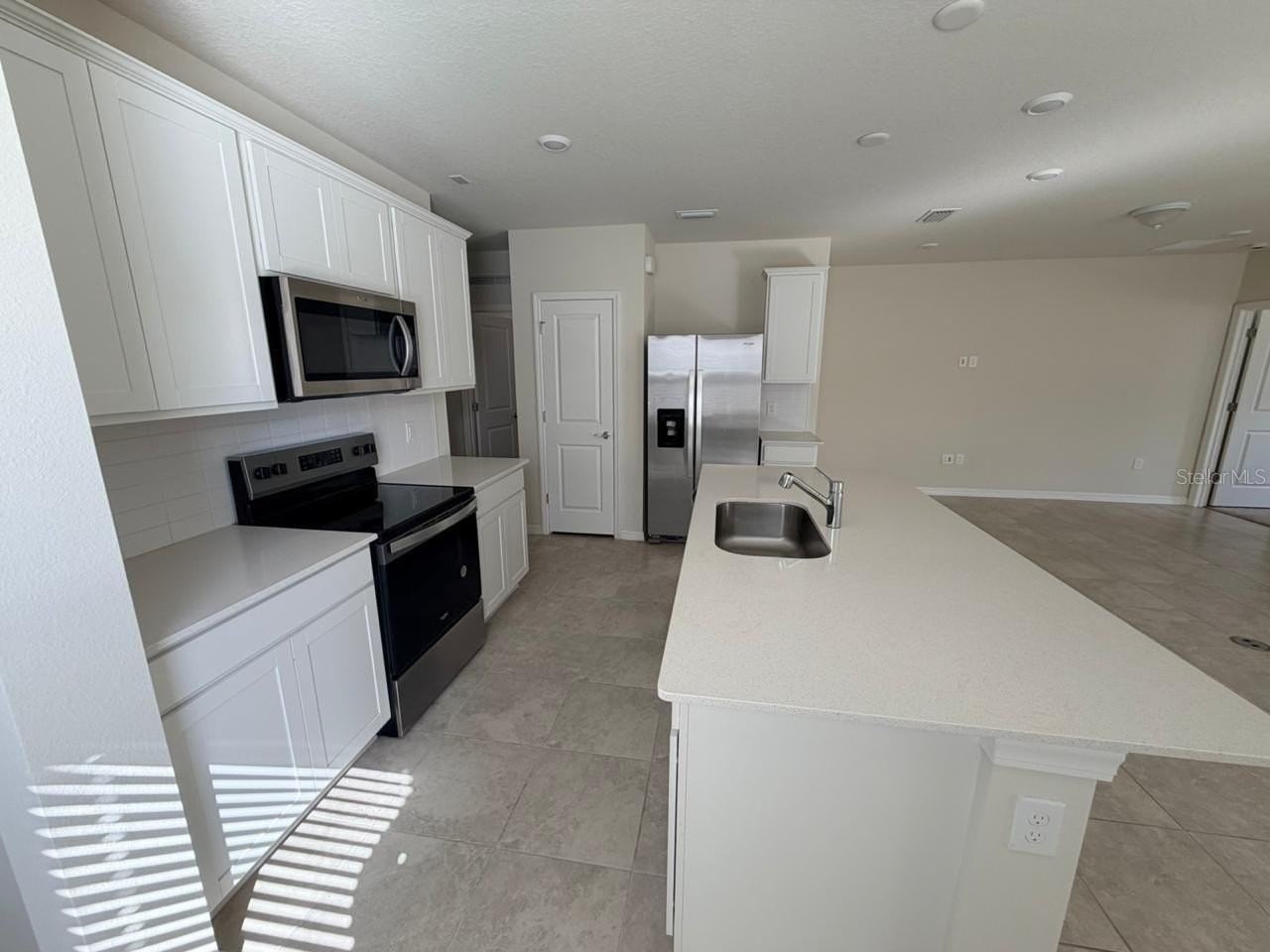 3845 Blue Vale Dr - Photo 7 of 16