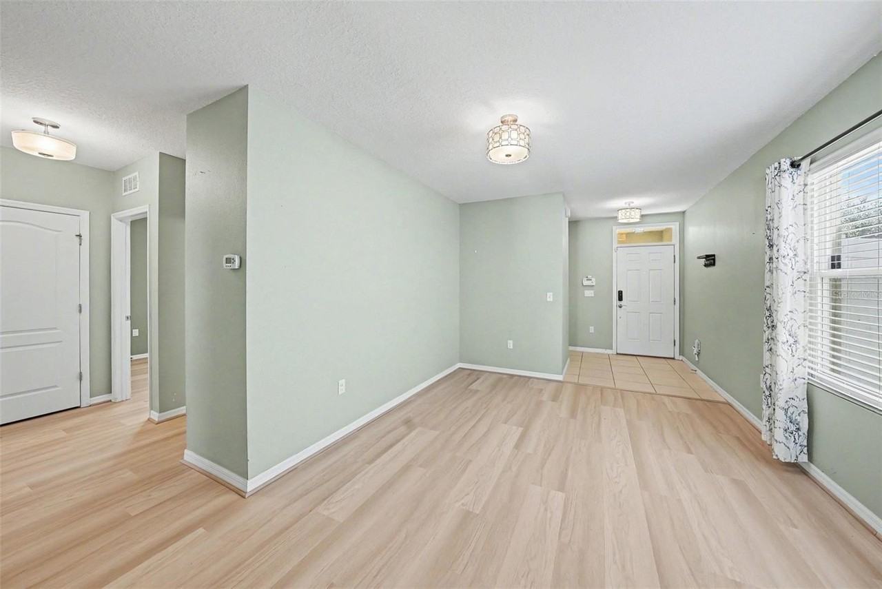 813 Wiltonway Dr - Photo 4 of 15