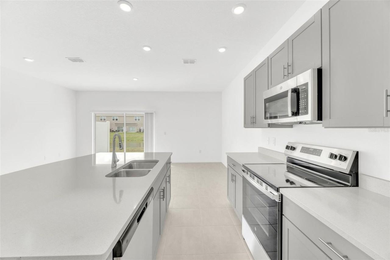 11947 Glenside Ter - Photo 5 of 27