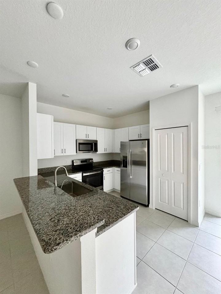 10321 Trumpet Honeysuckle Way - Photo 7 of 22