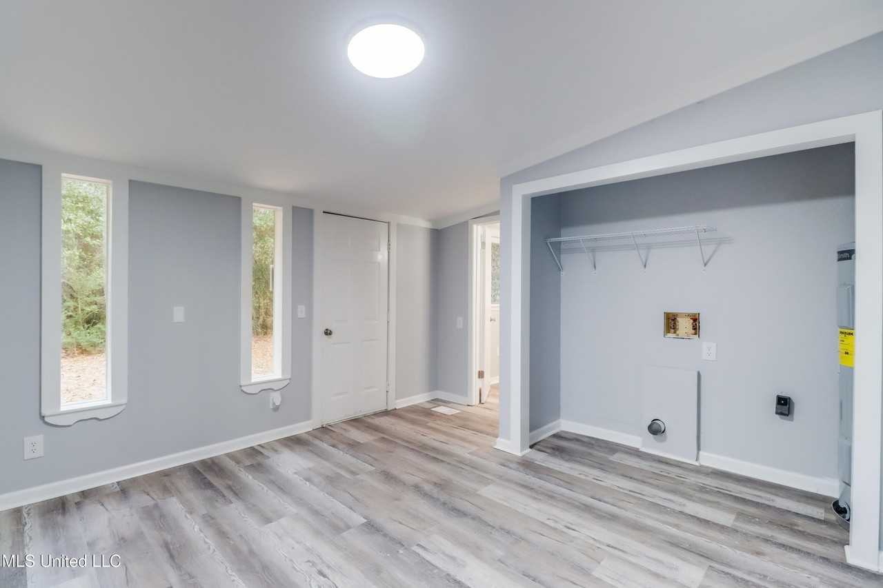 628 Plum St - Photo 2 of 20