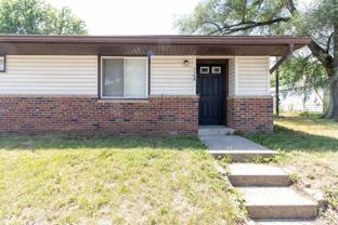 1104 N Somerset Ave - Photo 1 of 1