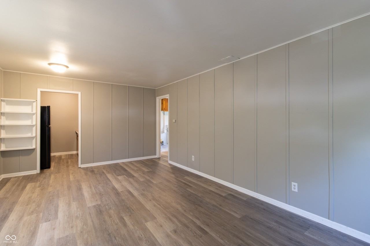 1104 N Somerset Ave - Photo 3 of 13