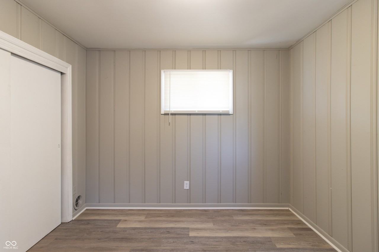 1104 N Somerset Ave - Photo 5 of 13