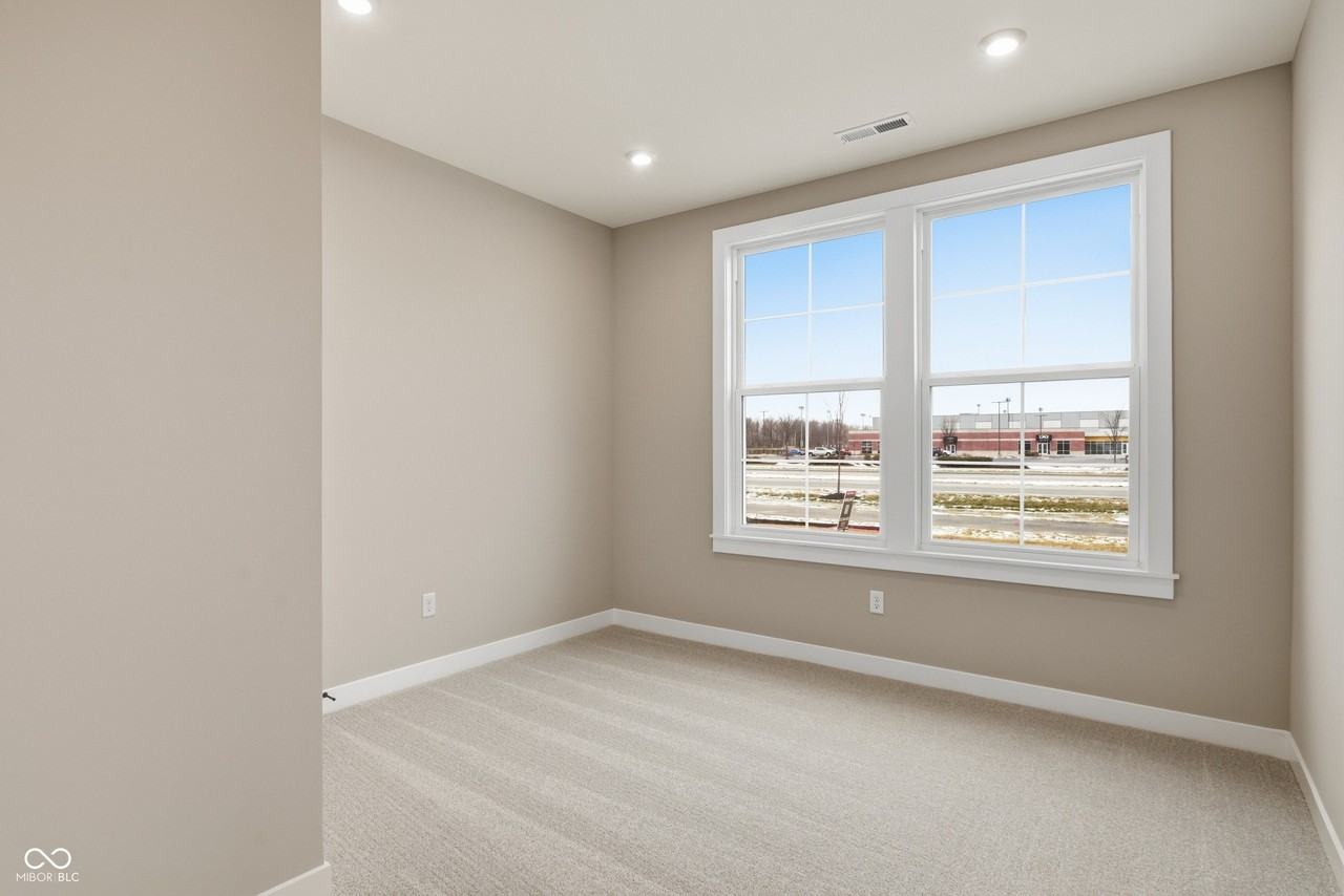 420 Elite St - Photo 7 of 49