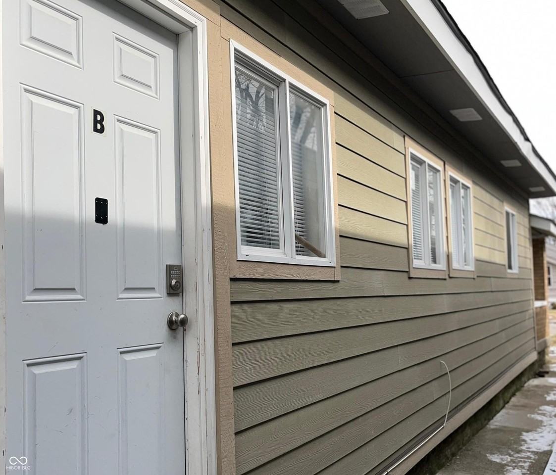 1538 N Grant Ave Unit B