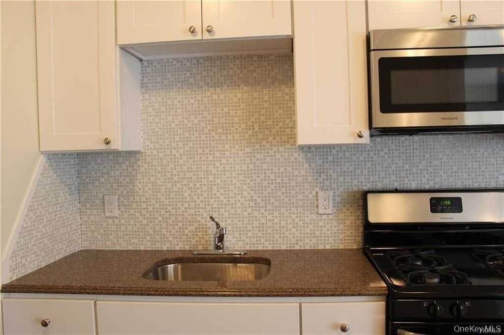 190 Main St Unit 2a - Photo 7 of 17