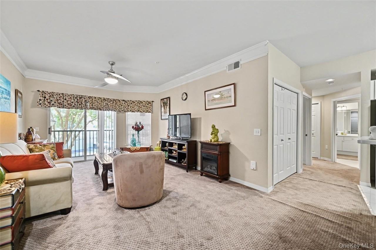 5174 Northridge Rd #211 - Photo 3 of 29