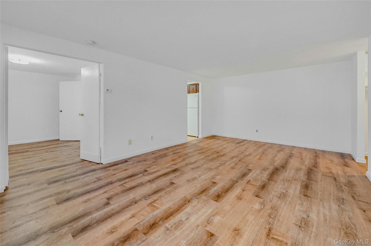 174 Sagamore Hills Dr - Photo 3 of 22