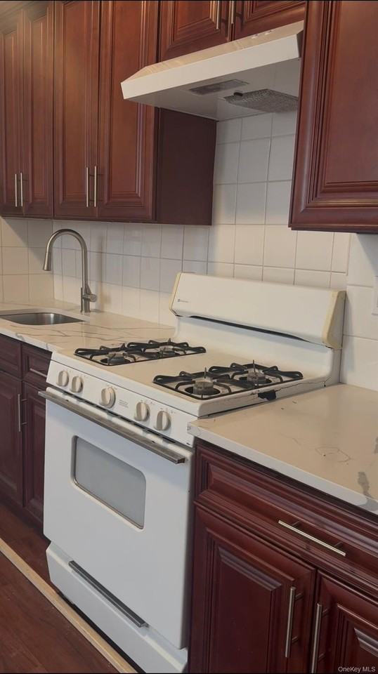 515 Williams Ave - Photo 4 of 10