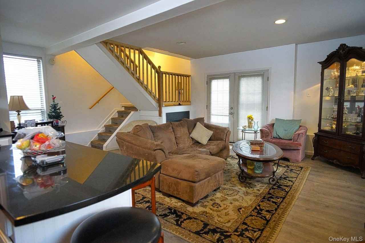 336 Diddell Rd - Photo 3 of 7