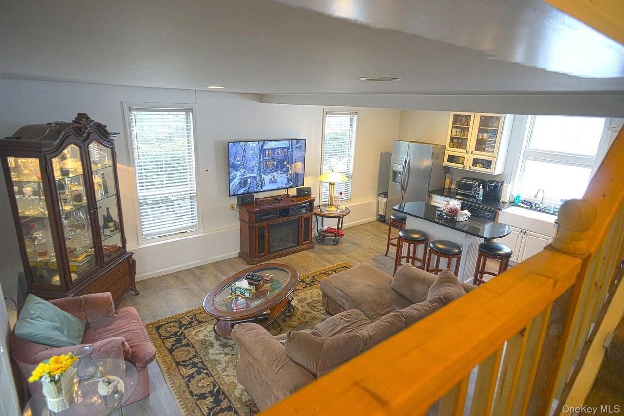 336 Diddell Rd - Photo 4 of 7