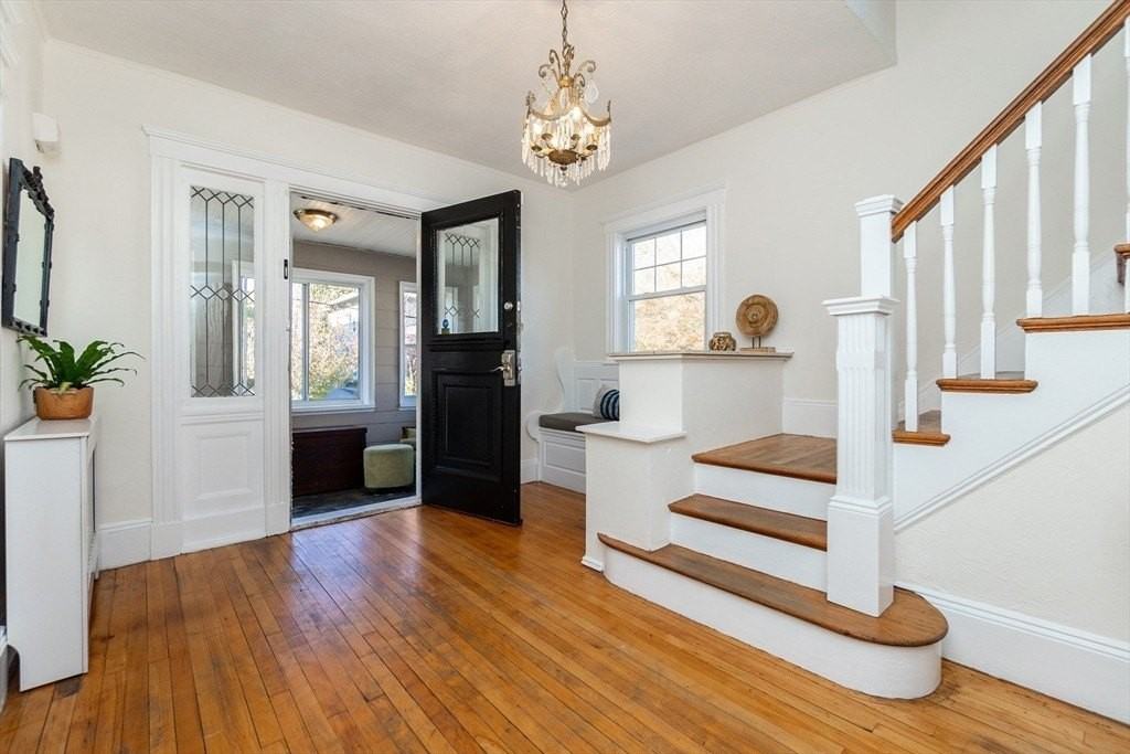 59 Langdon Ave - Photo 3 of 38