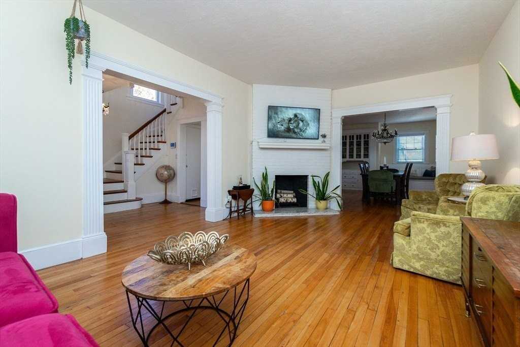 59 Langdon Ave - Photo 5 of 38