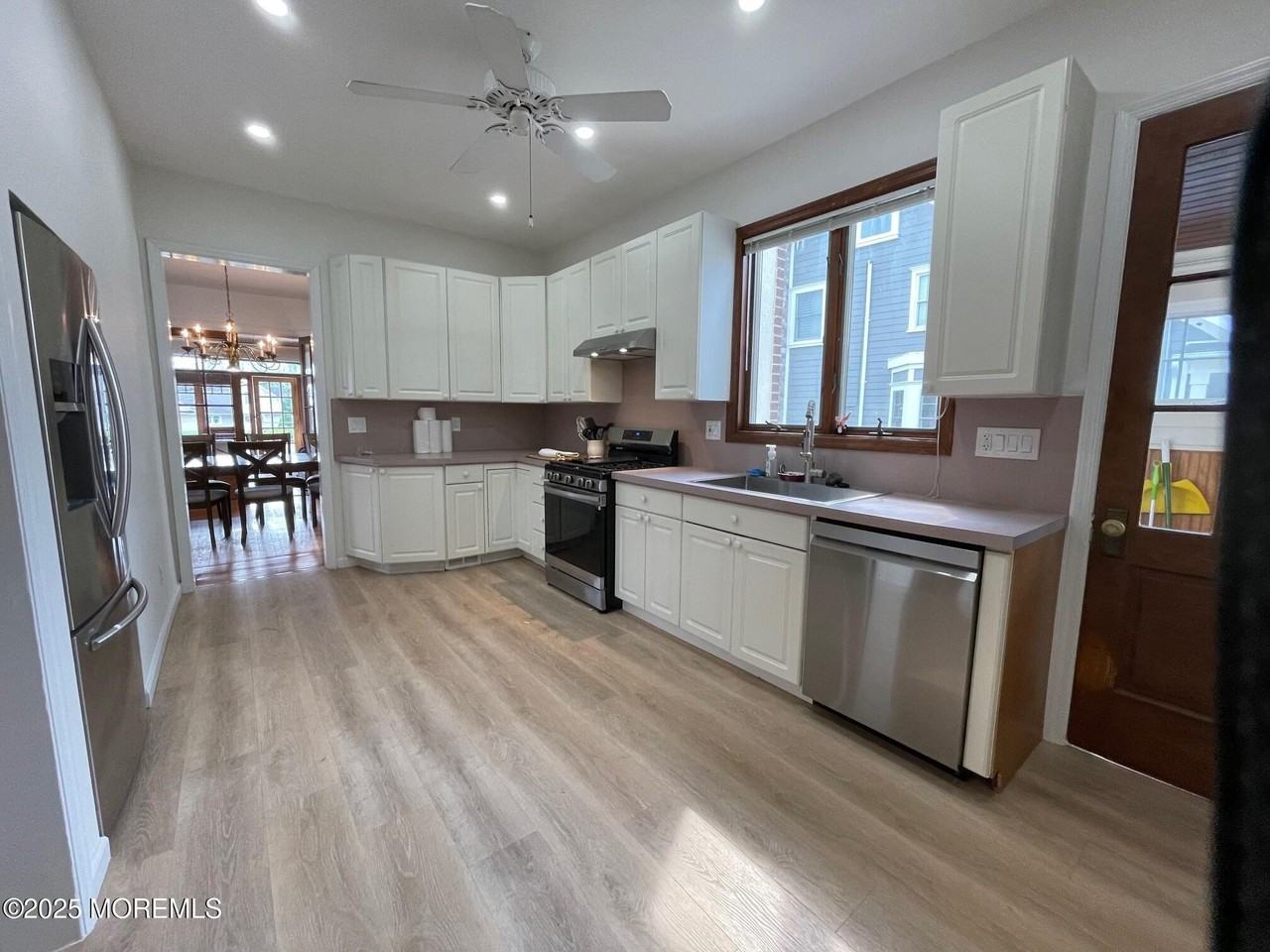 205 Euclid Ave - Photo 3 of 6