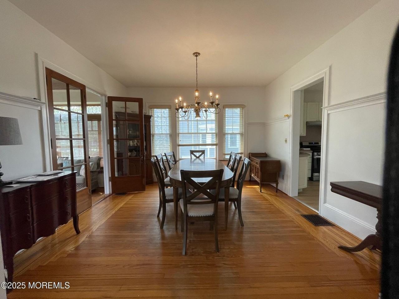 205 Euclid Ave - Photo 5 of 6