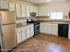 200 7th Ave Apt 3 #Apt 3 - Photo 1 of 1