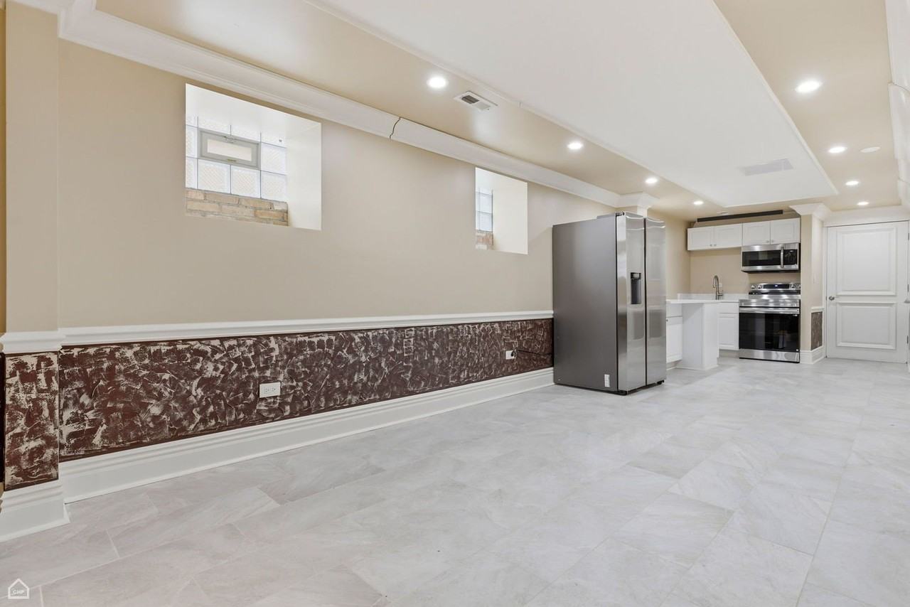 5614 N Campbell Ave Unit G - Photo 6 of 17