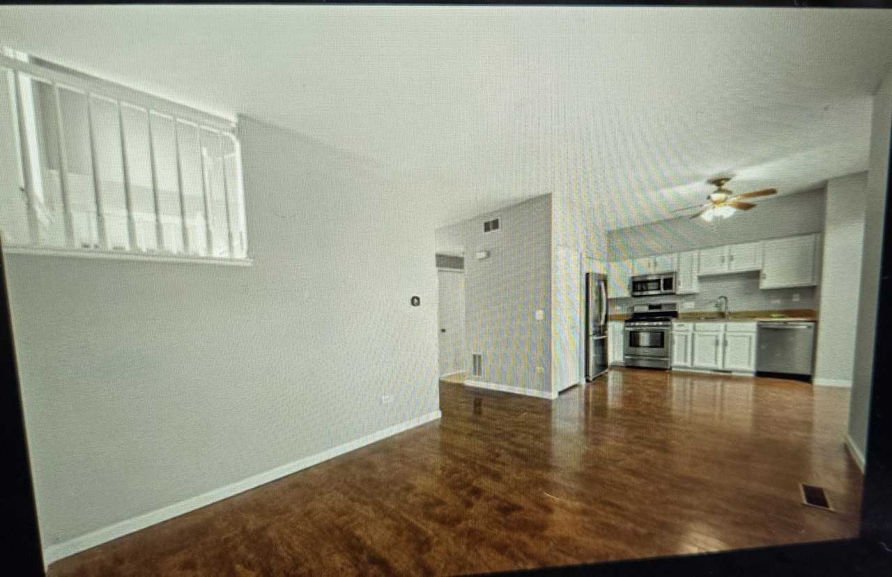 2817 Hoffman St - Photo 7 of 18