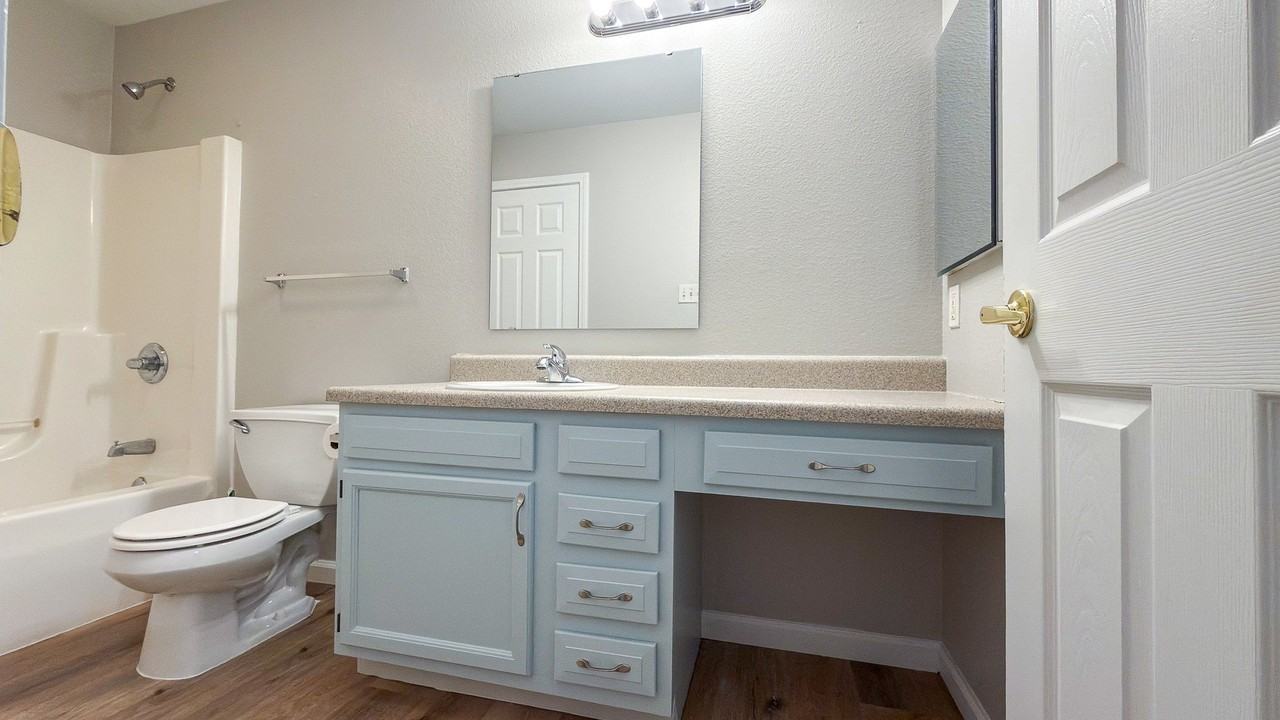 806 S Sunny Ln - Photo 6 of 12